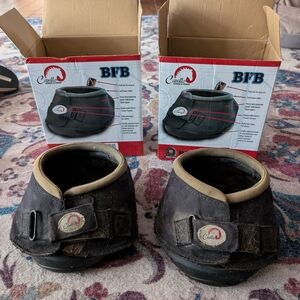 Cavallo Hoof Boot with Reflective Logos